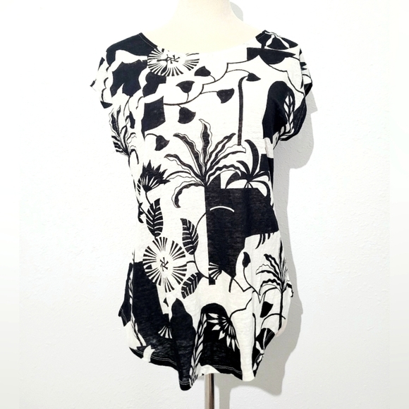 Nicole Miller 100% Linen Top Blouse Black White Floral Print Short Sleeve Size M - Picture 2 of 12